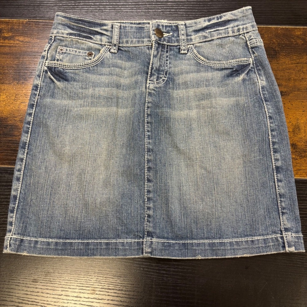 Y2K Tommy Hilfiger Womens Denim Mini Skirt Medium Wash Blue Size 4 StretchCotton